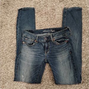 AEO Stretch Skinny Distressed Jeans Size 2